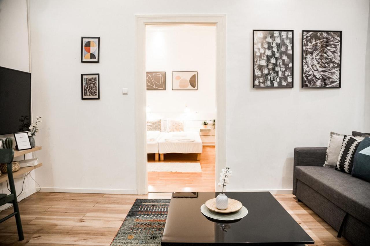 Apartament Stylish And Spacious ! Location Kazincy Netflix